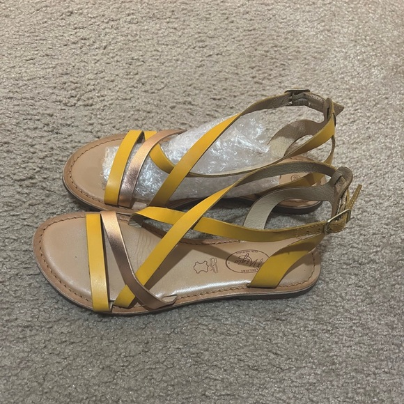 Shoes - Atelier Mégis sandals size 38
